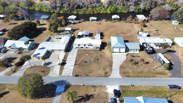 2081 SE 24th Boulevard, Okeechobee, FL 34974