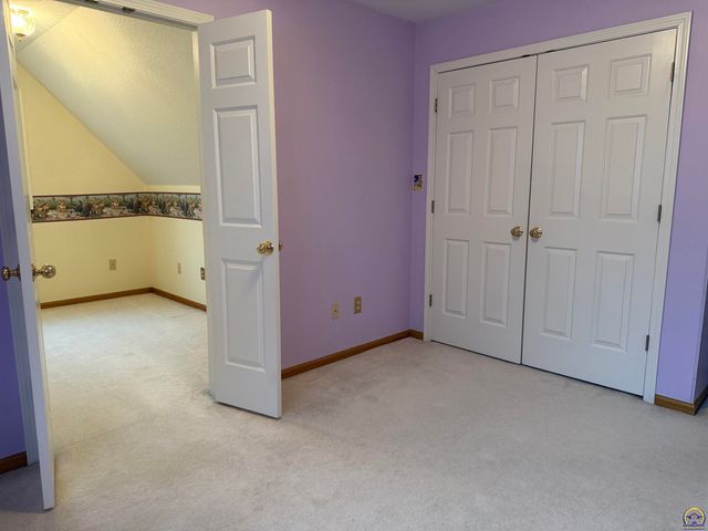 2027 SW West Trail RD, Topeka, KS 66615