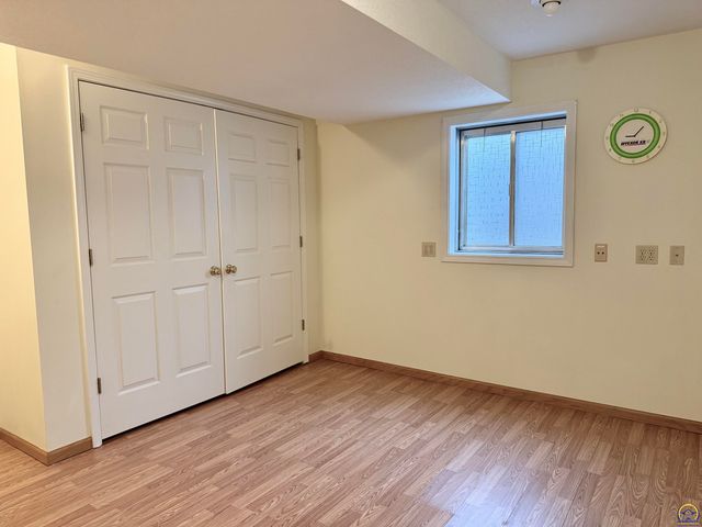 2027 SW West Trail RD, Topeka, KS 66615