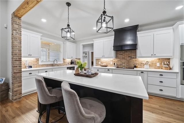 302 Savannah Drive, Mansfield, GA 30055