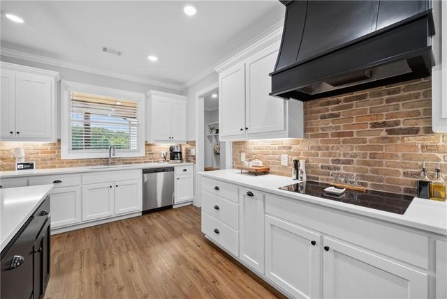 302 Savannah Drive, Mansfield, GA 30055