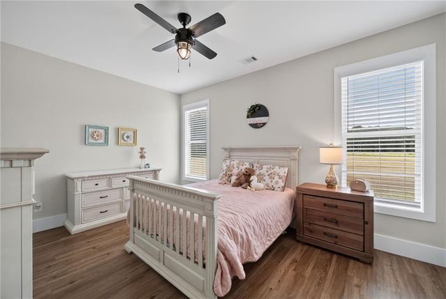 302 Savannah Drive, Mansfield, GA 30055