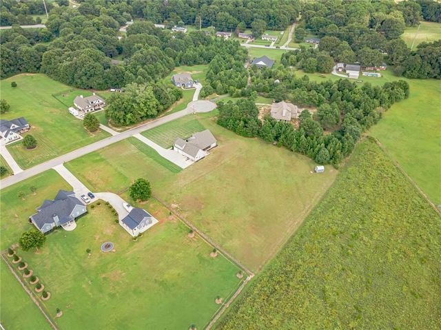 302 Savannah Drive, Mansfield, GA 30055
