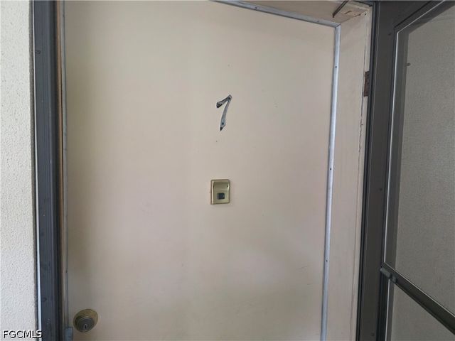 198 Joel BLVD 7, Lehigh Acres, FL 33936