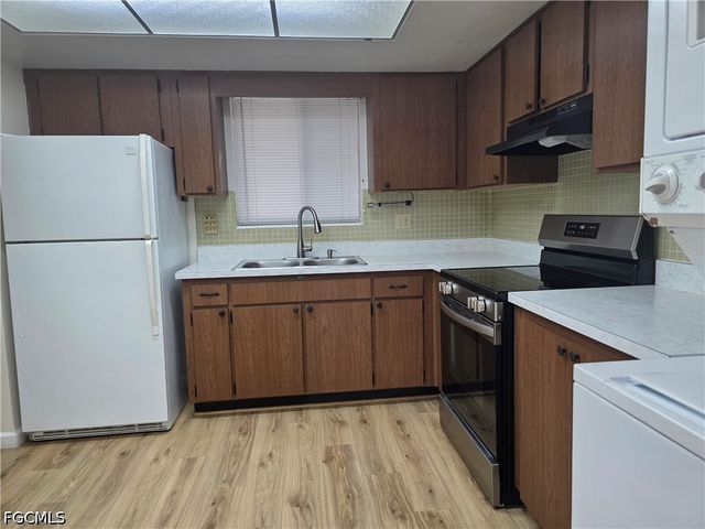 198 Joel BLVD 7, Lehigh Acres, FL 33936