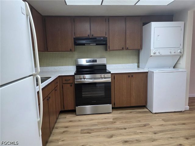 198 Joel BLVD 7, Lehigh Acres, FL 33936