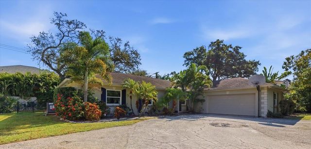 810 S WEST SHORE BOULEVARD, Tampa, FL 33609