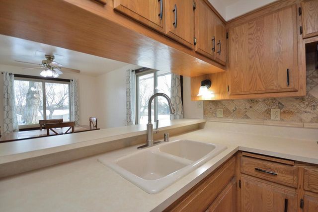 5005 S Menard DRIVE, New Berlin, WI 53151