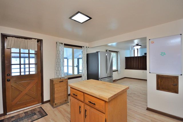 5005 S Menard DRIVE, New Berlin, WI 53151