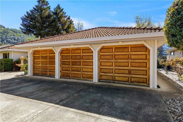 8581 Paradise Valley Boulevard, Lucerne, CA 95458