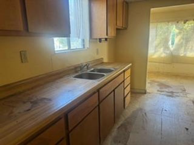 7665 Old Auburn Rd, Citrus Heights, CA 95610