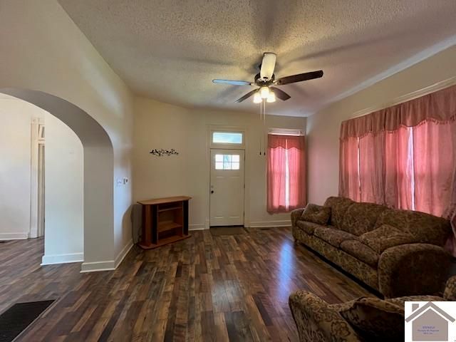 1227 S. 6th St., Paducah, KY 42003