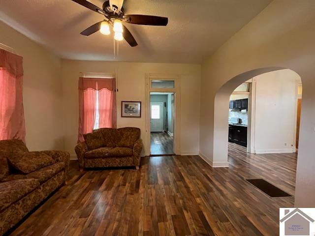 1227 S. 6th St., Paducah, KY 42003