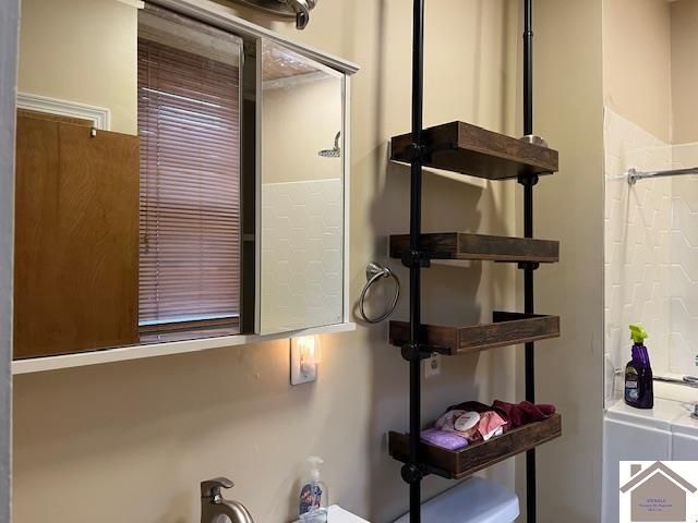 1227 S. 6th St., Paducah, KY 42003