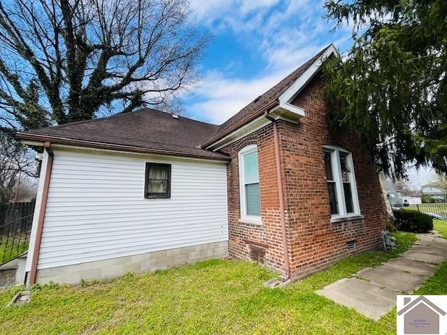 1227 S. 6th St., Paducah, KY 42003