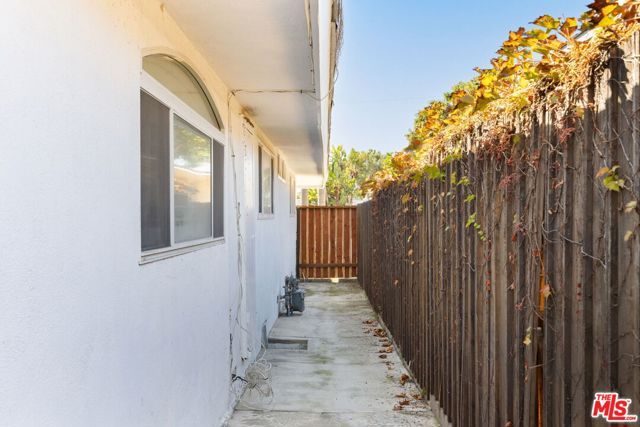 6430 S Sherbourne Drive, Los Angeles, CA 90056