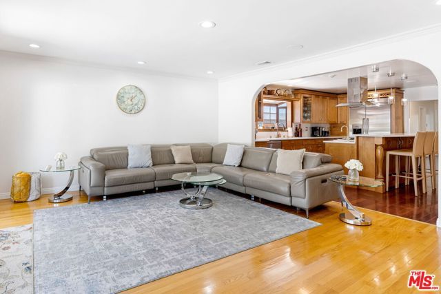 6430 S Sherbourne Drive, Los Angeles, CA 90056