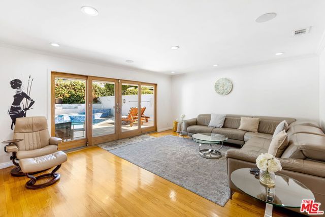 6430 S Sherbourne Drive, Los Angeles, CA 90056