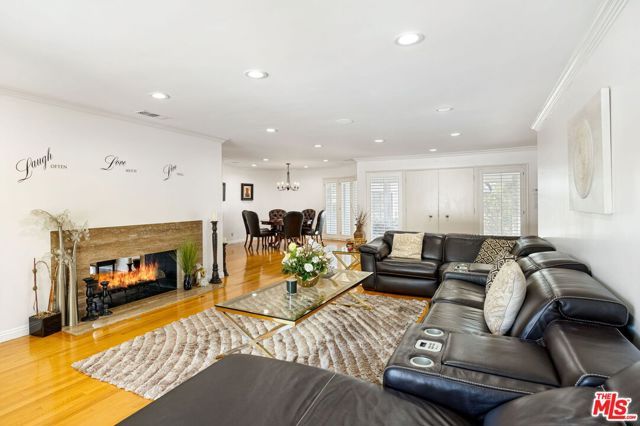 6430 S Sherbourne Drive, Los Angeles, CA 90056