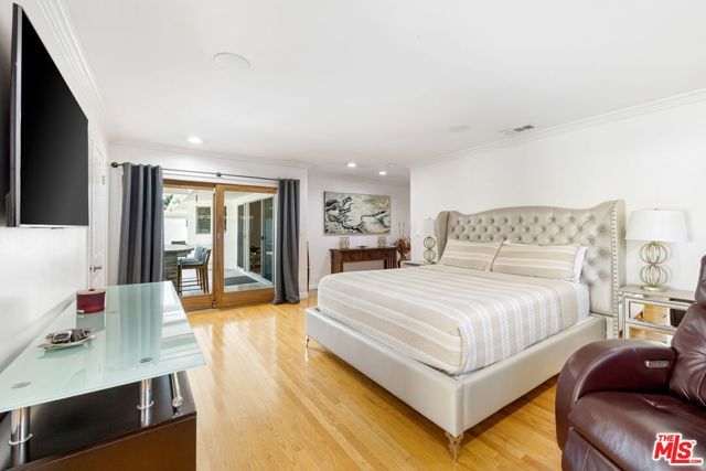 6430 S Sherbourne Drive, Los Angeles, CA 90056