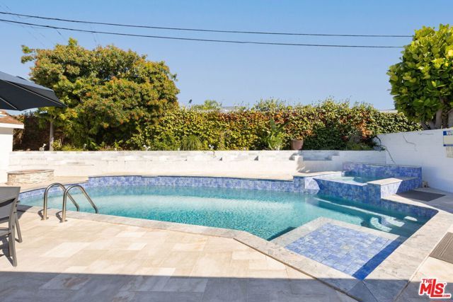 6430 S Sherbourne Drive, Los Angeles, CA 90056