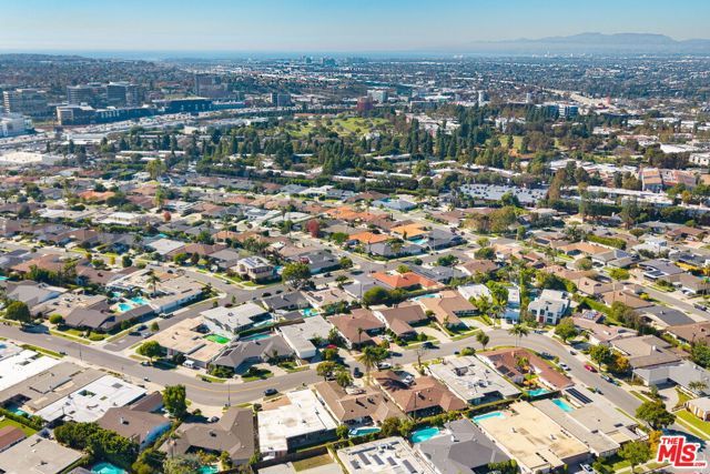 6430 S Sherbourne Drive, Los Angeles, CA 90056