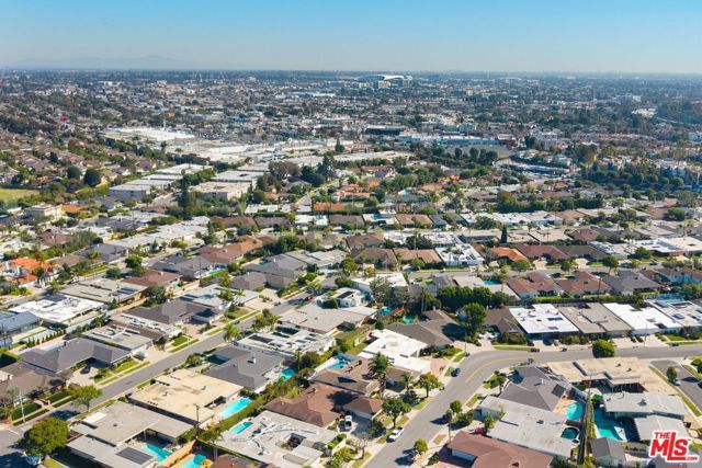 6430 S Sherbourne Drive, Los Angeles, CA 90056