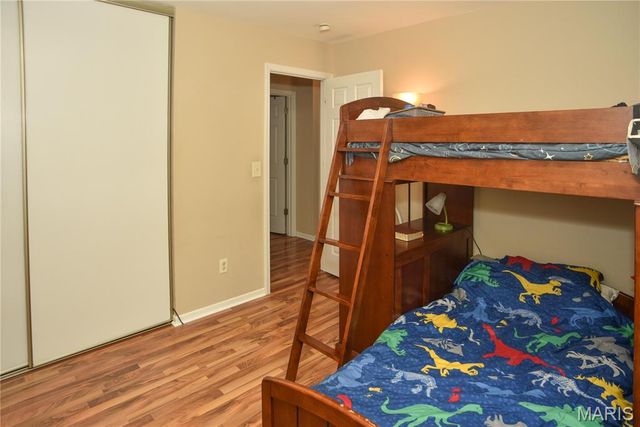 8 W Sunny Wood Court, St Peters, MO 63376