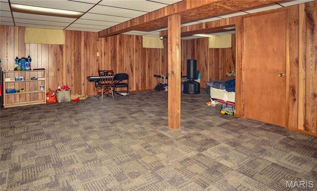 8 W Sunny Wood Court, St Peters, MO 63376