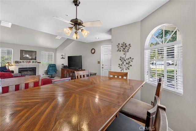 300 W Laurel Avenue, Sierra Madre, CA 91024