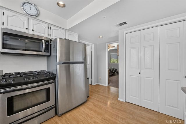 300 W Laurel Avenue, Sierra Madre, CA 91024