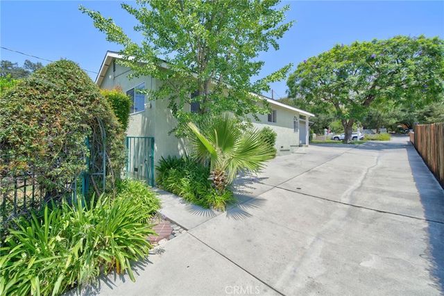 300 W Laurel Avenue, Sierra Madre, CA 91024