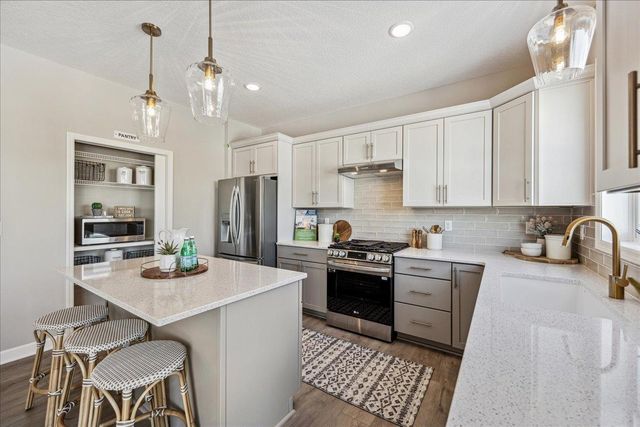 15781 Aquila Avenue, Savage, MN 55378