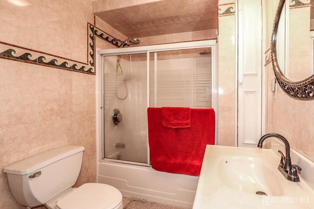 312 Kirkland Place, Perth Amboy, NJ 08861