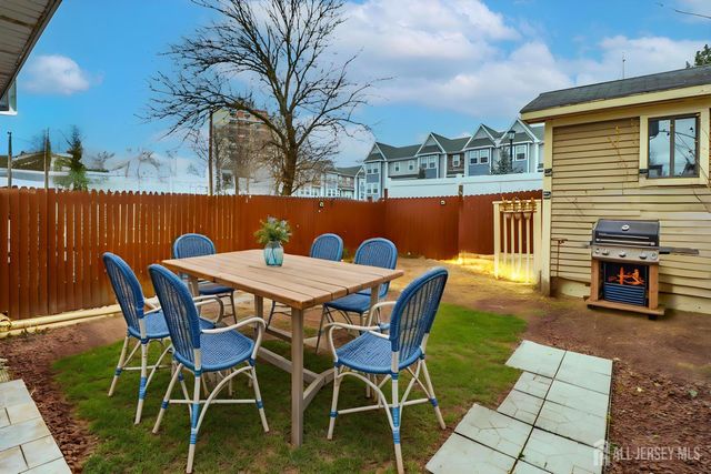 312 Kirkland Place, Perth Amboy, NJ 08861