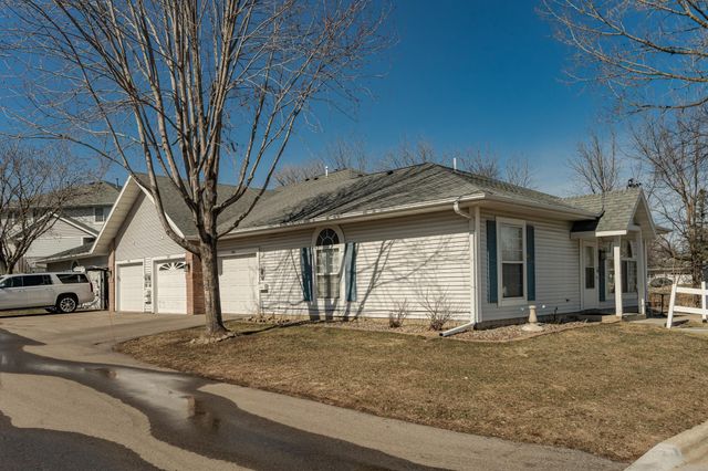 1937 Cabernet Lane NW, Rochester, MN 55901