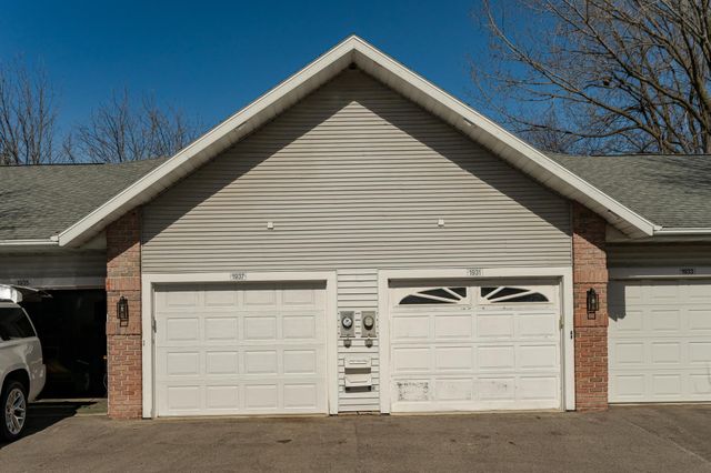 1937 Cabernet Lane NW, Rochester, MN 55901