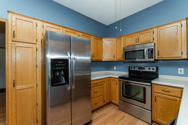 1937 Cabernet Lane NW, Rochester, MN 55901