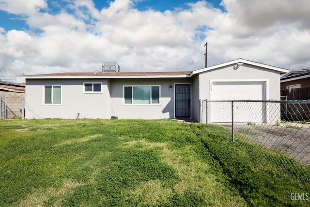 5000 Monterey Street, Bakersfield, CA 93306