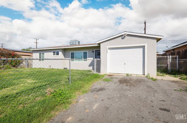 5000 Monterey Street, Bakersfield, CA 93306