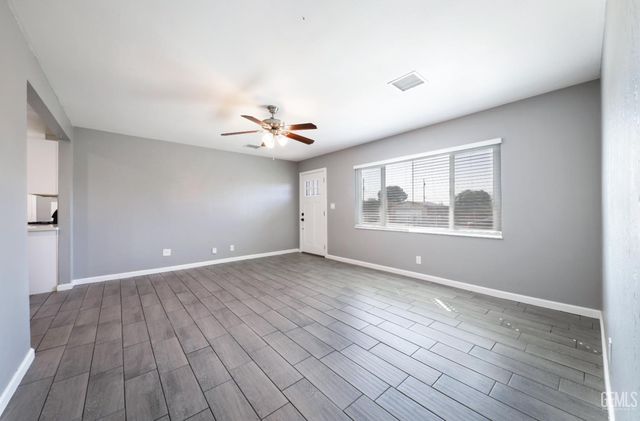 5000 Monterey Street, Bakersfield, CA 93306