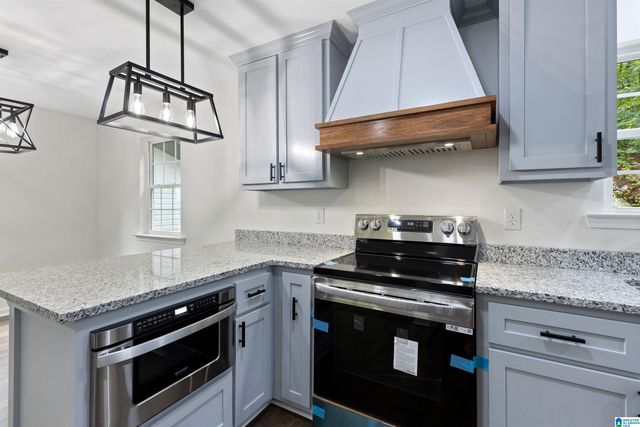 2898 COUNTY ROAD 15, Oneonta, AL 35121