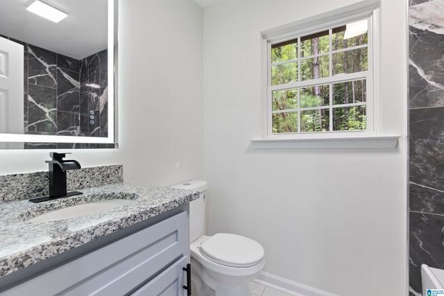 2898 COUNTY ROAD 15, Oneonta, AL 35121