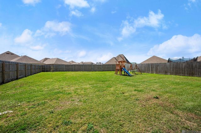 38420 Brown Rd, Prairieville, LA 70769