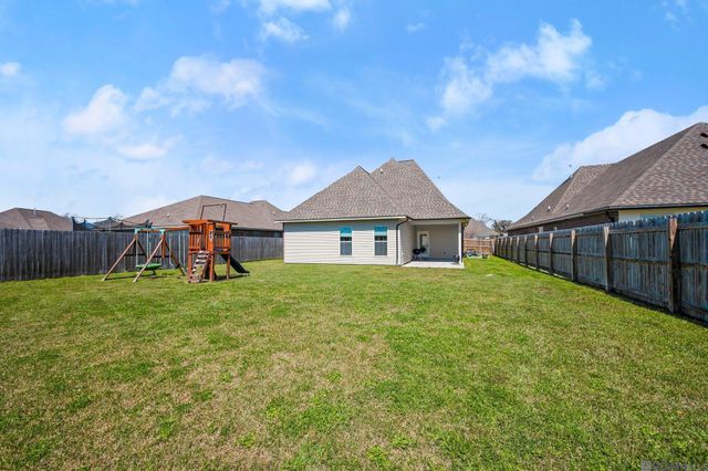38420 Brown Rd, Prairieville, LA 70769