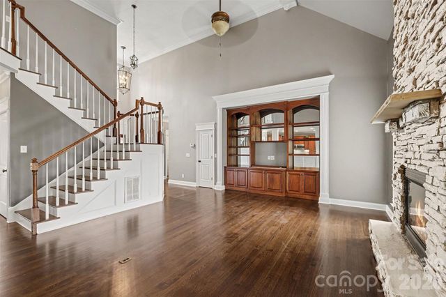 1004 Creekwalk Drive, Stanley, NC 28164