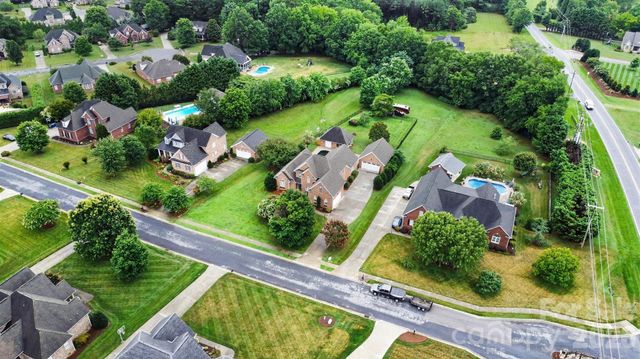 1004 Creekwalk Drive, Stanley, NC 28164