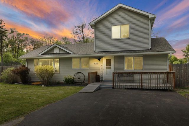 606 Gatewood DRIVE, Twin Lakes, WI 53181