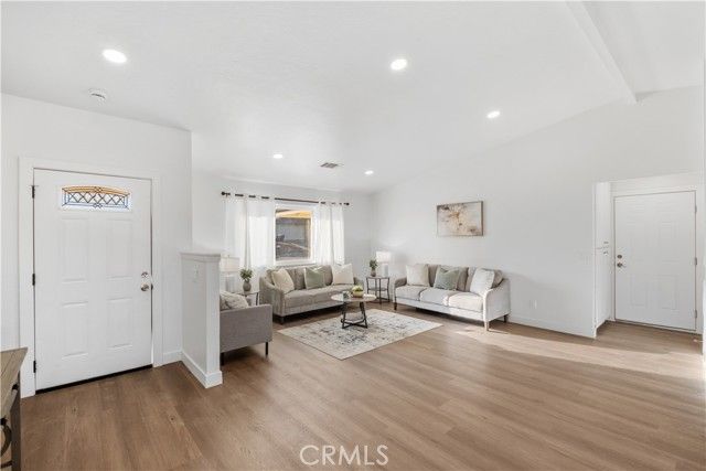 14208 Apple Creek, Victorville, CA 92395