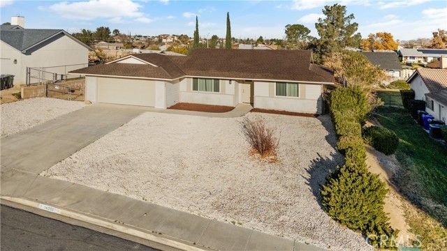 14208 Apple Creek, Victorville, CA 92395